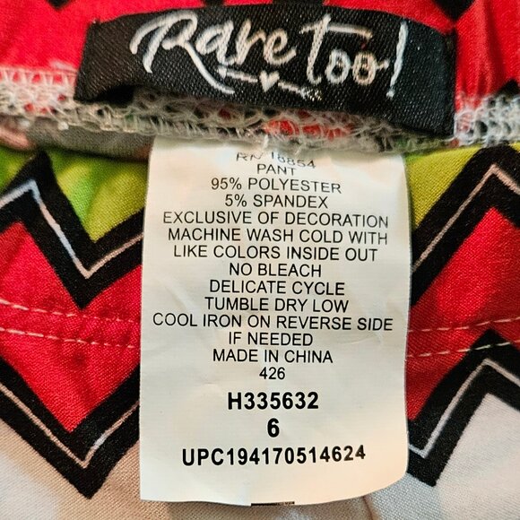 NWT - Little Girl's  Size 6 - Christmas - Red/Green - 2 piece set - Picture 4 of 11